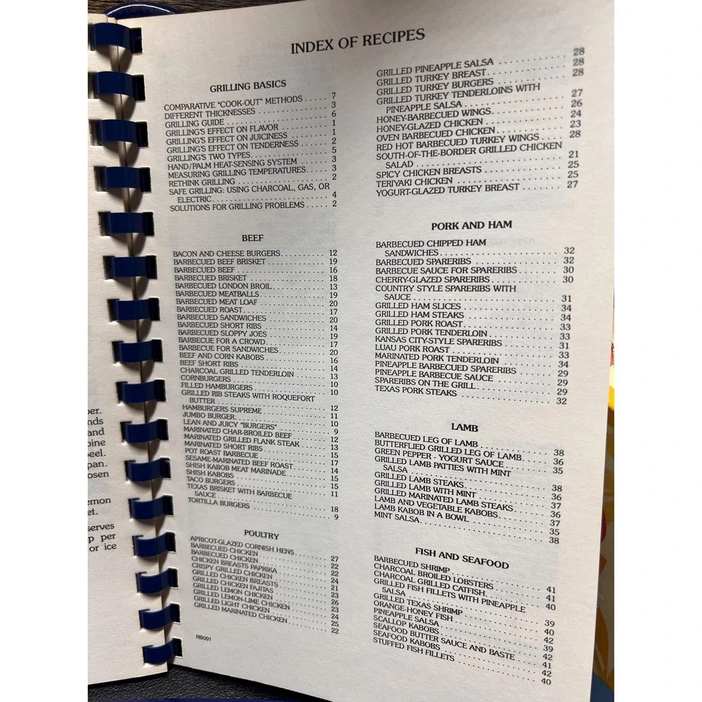 Classic Barbecue Spiral‎ Community compilation cookbook Vintage 1994